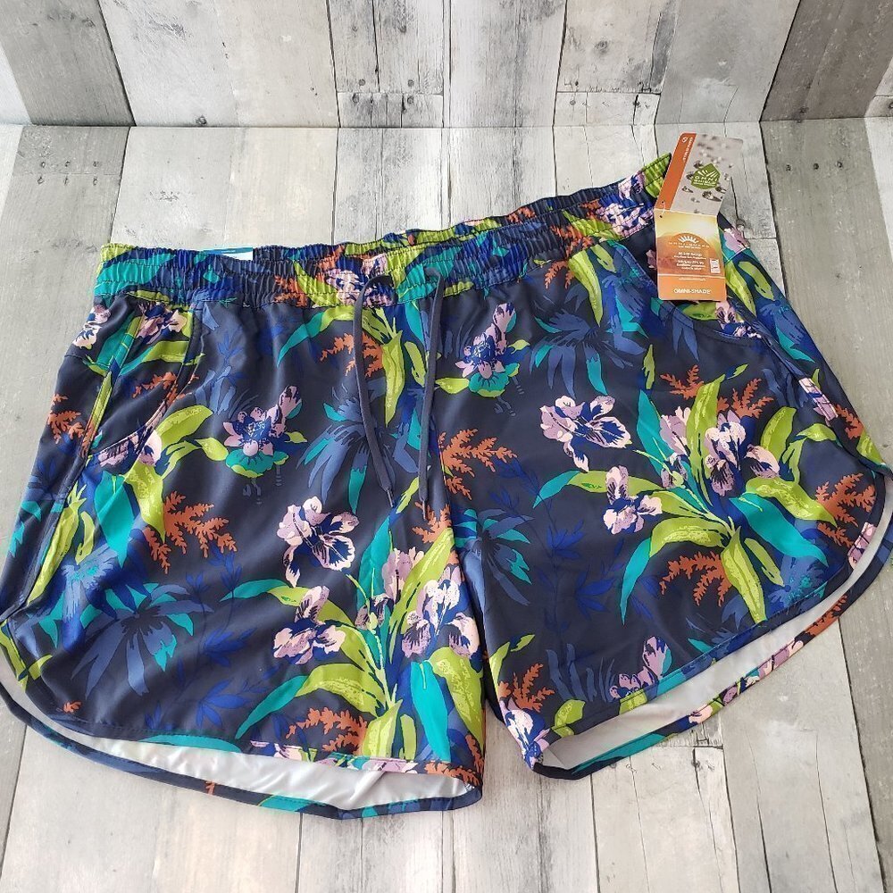 NWT - Columbia Plus Size Bogata Bay Printed Stretch Shorts - Size 3X